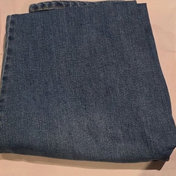 Women's Gloria Vanderbilt Amanda Classic Jeans Color: Grand Rapids Size: 4 SHORT - Picture 3 of 4